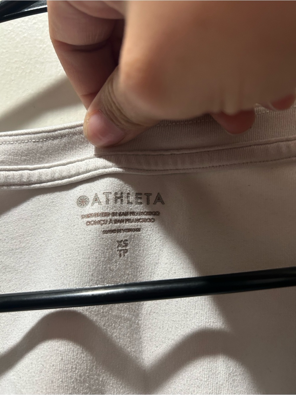 Athleta Shanti Long Sleeve Scoop Neck Yoga Crop Top Gray Size XS - Picture 3 of 6